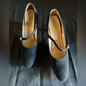 MR. EASTON Women’s Black Suede Easton Mary Jane Heels (8.5)
